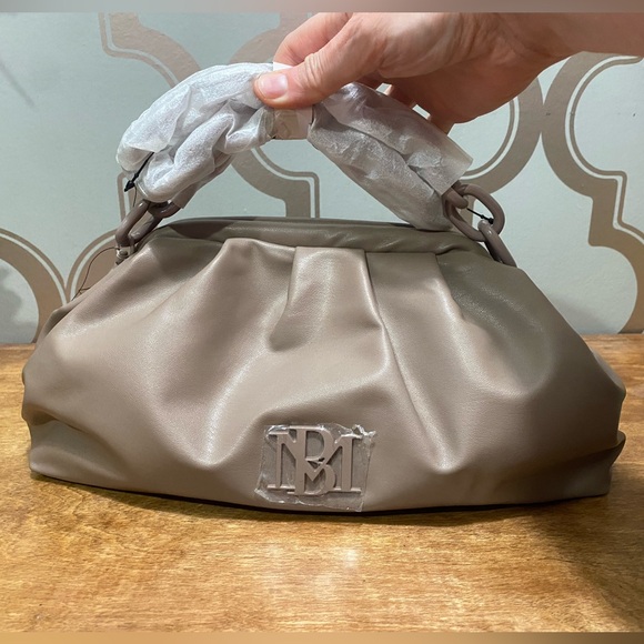 Badgley Mischka Clutch Purse NWT - Picture 1 of 4
